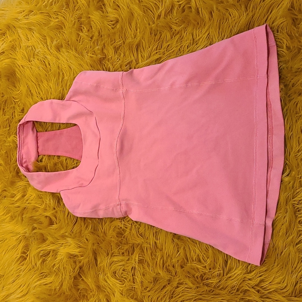 Lululemon top size 4